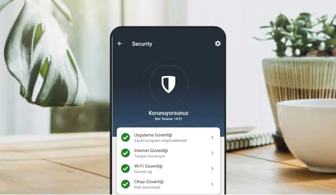 Norton Mobile Security uygulamasını gösteren cep telefonu